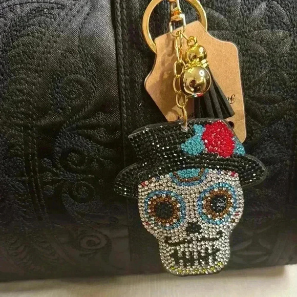 Skull Rhinestones KEY CHAIN Charms Dia de Los Muertos NWT - Picture 1 of 2
